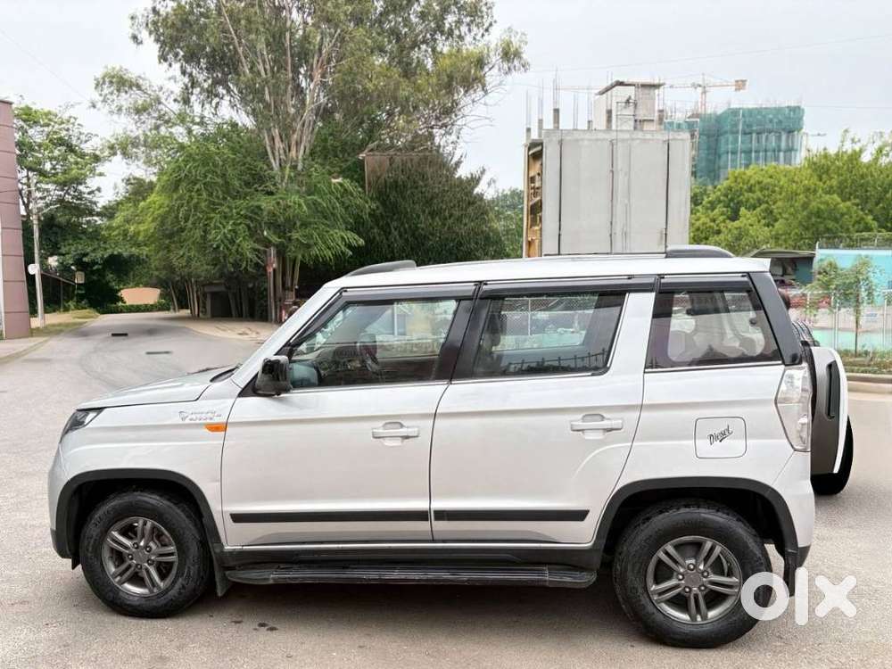 Mahindra Tuv 300 T10, 2020, Diesel