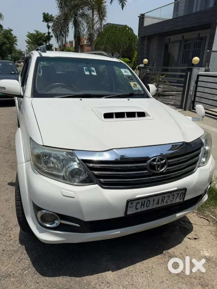 Toyota Fortuner 2012 Diesel Manual