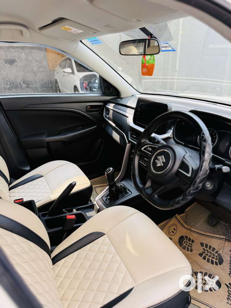 Maruti Suzuki Brezza 1.5 Vxi Smart Hybrid, 2022, Petrol