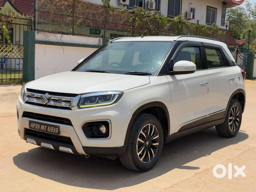 Maruti Suzuki Brezza 1.5 Zxi Plus At Smart Hybrid, 2022, Petrol