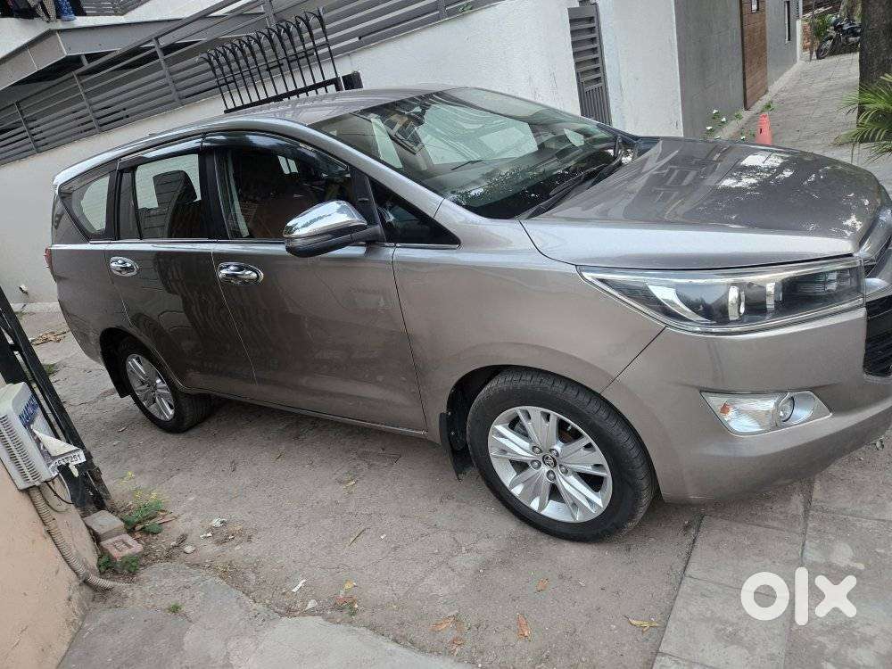 Toyota Innova Crysta 2.8z Automatic, 2018, Diesel