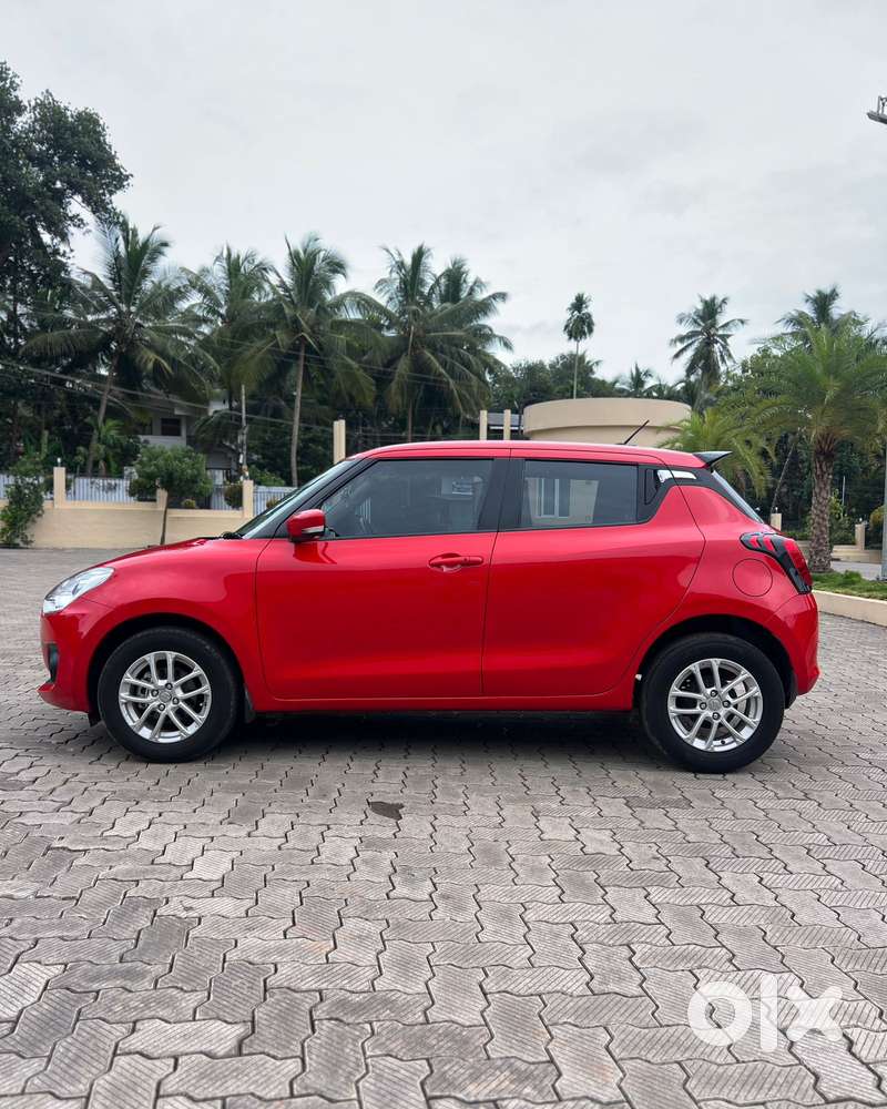 Maruti Suzuki Swift 1.3 Zxi, 2023, Petrol