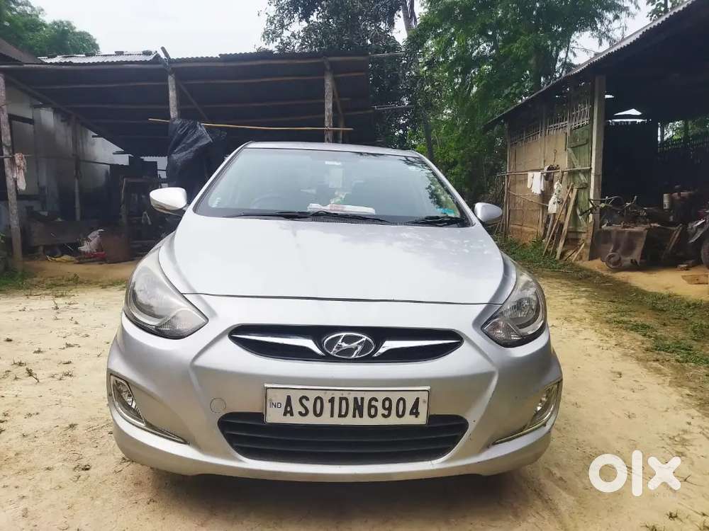 Hyundai Verna 2012 Petrol 85000 Km Driven