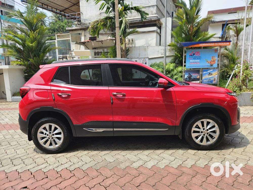 Skoda Kylaq Signature Plus At, 2025, Petrol