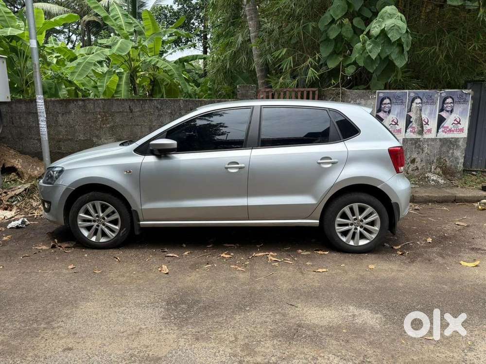 Volkswagen Polo Petrol Highline 2013 Well Maintained