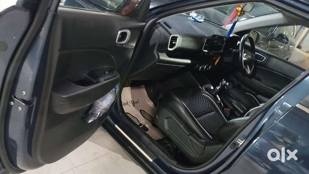 Hyundai Venue 2020 Petrol Well Maintained