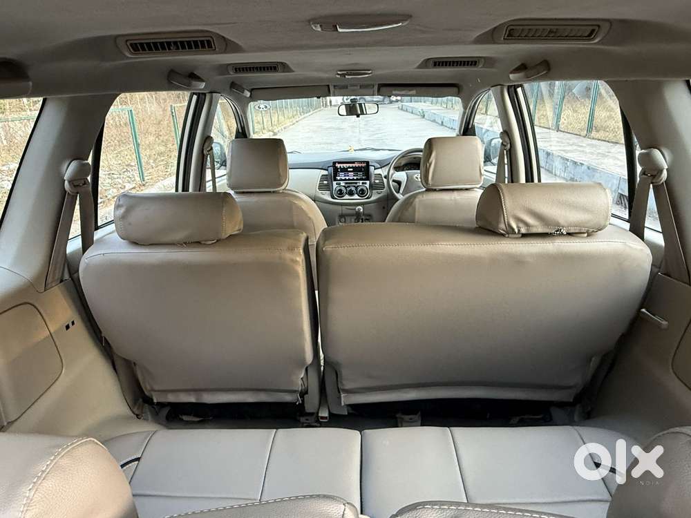 Toyota Innova 2.5 G (diesel) 8 Seater, 2013, Diesel
