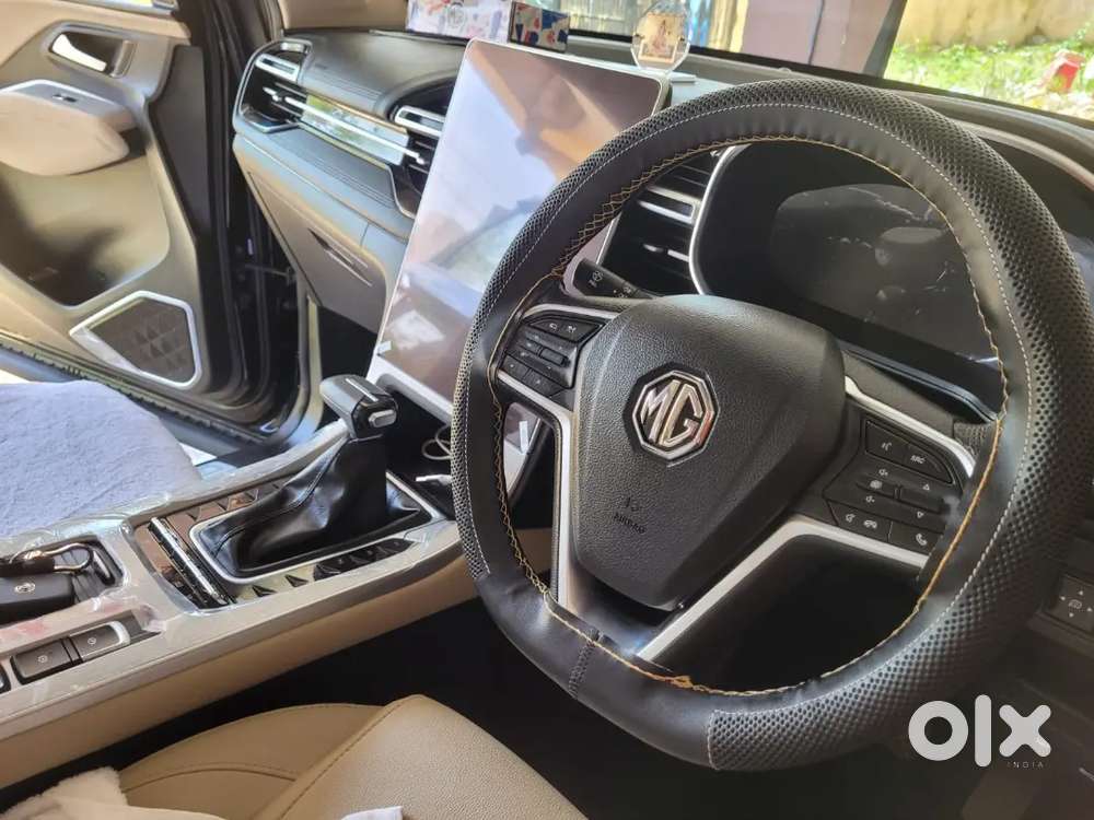 Mg Hector 2023 Brand New 1.5 Cvt Savvy Pro Petrol (automatic) 7000km