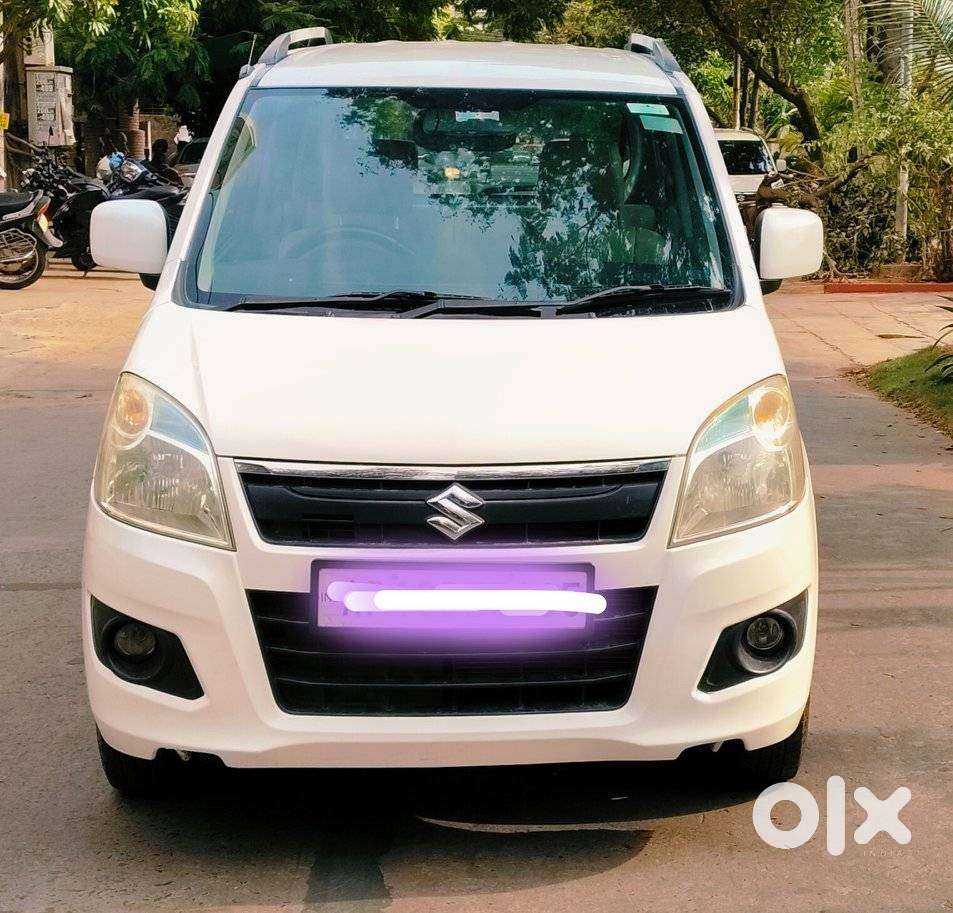 Maruti Suzuki Wagon R Vxi Amt1.2, 2016, Petrol