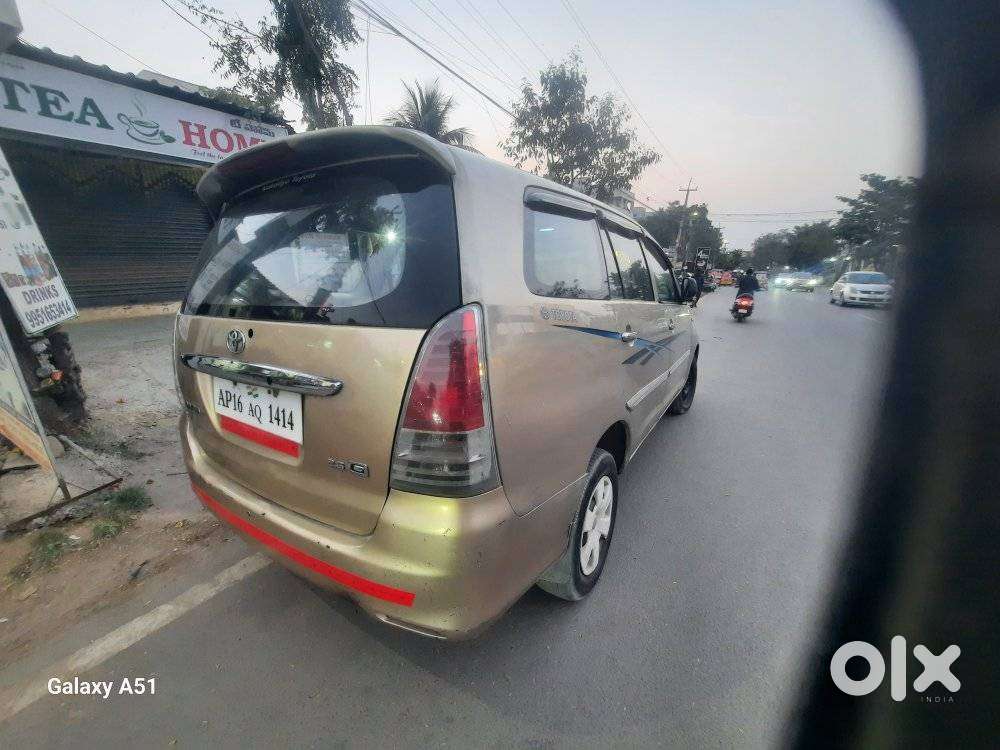 Toyota Innova 2.5 G (diesel) 8 Seater, 2005, Diesel