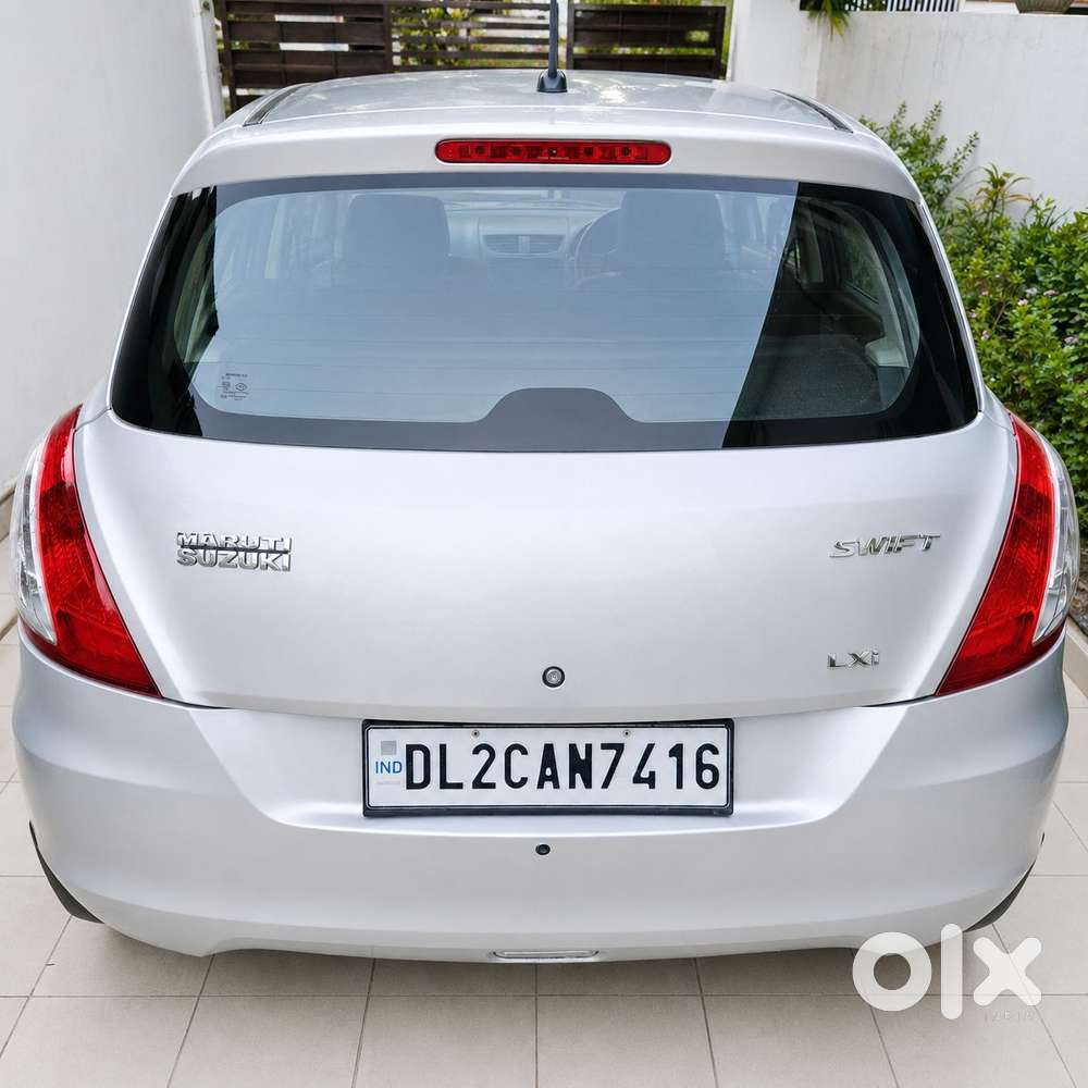 Maruti Suzuki Swift Lxi Optional-o, 2011, Petrol