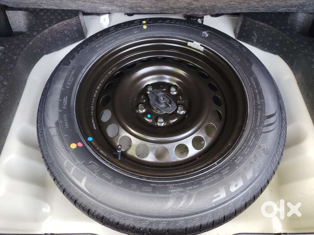 Maruti Suzuki Brezza 1.5 Zxi Smart Hybrid, 2023, Petrol