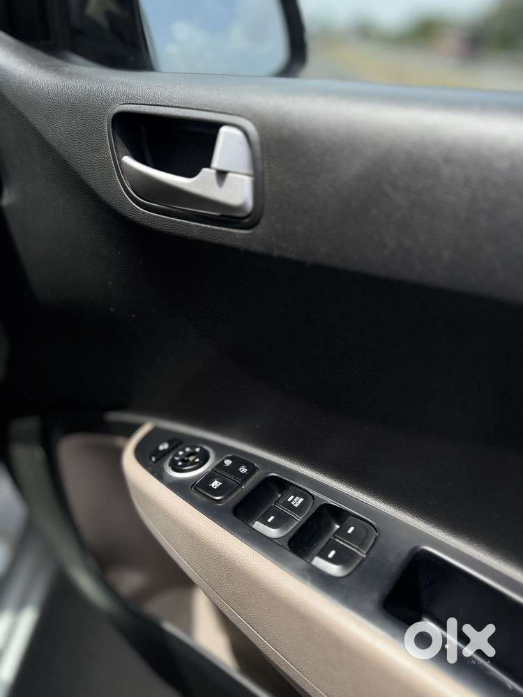Hyundai Grand I10 Sportz, 2016, Petrol