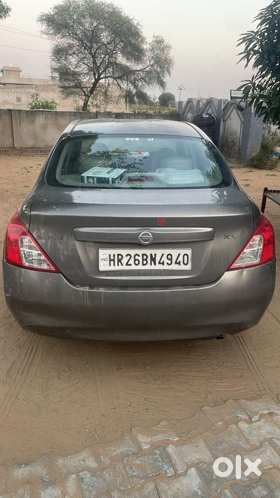 Nissan Sunny Petrol 2011