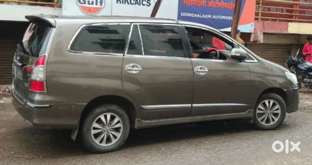 Toyota Innova 2.5 V 2015