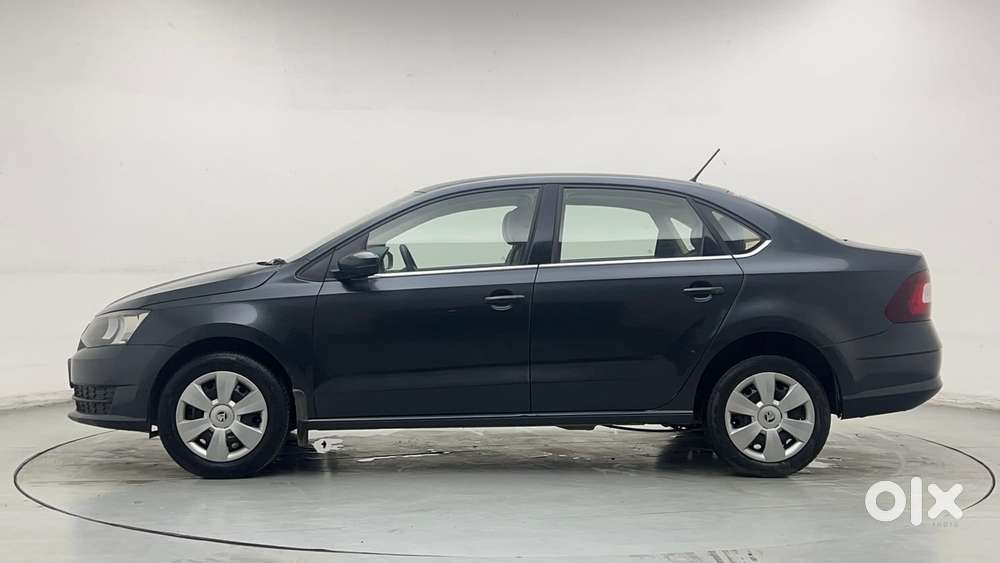 Skoda Rapid 1.0 Tsi Active, 2020, Petrol
