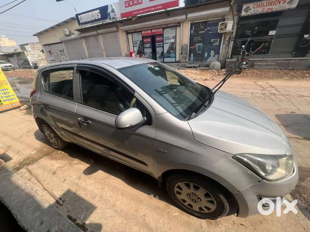 Hyundai I20 1.2 Magna 2014 Cng And Petrol Both ,ac Fully Worked