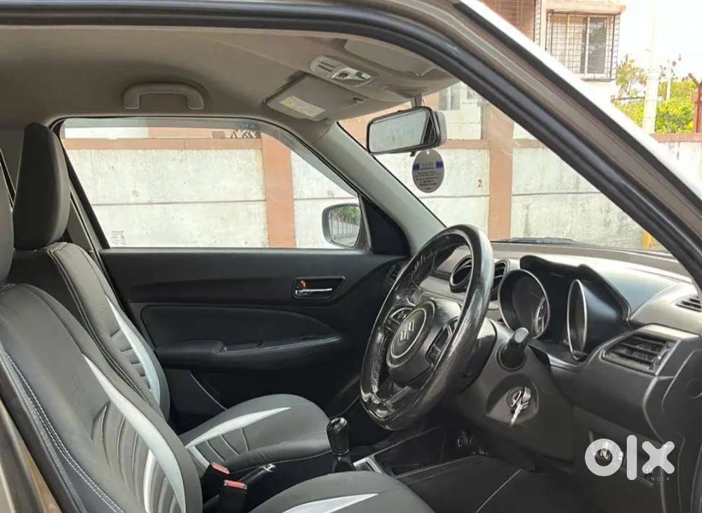 Maruti Suzuki Swift Vxi + Manual, 2022, Petrol
