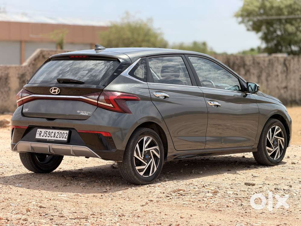 Hyundai I20 Asta (o) 1.2 Mt, 2023, Petrol