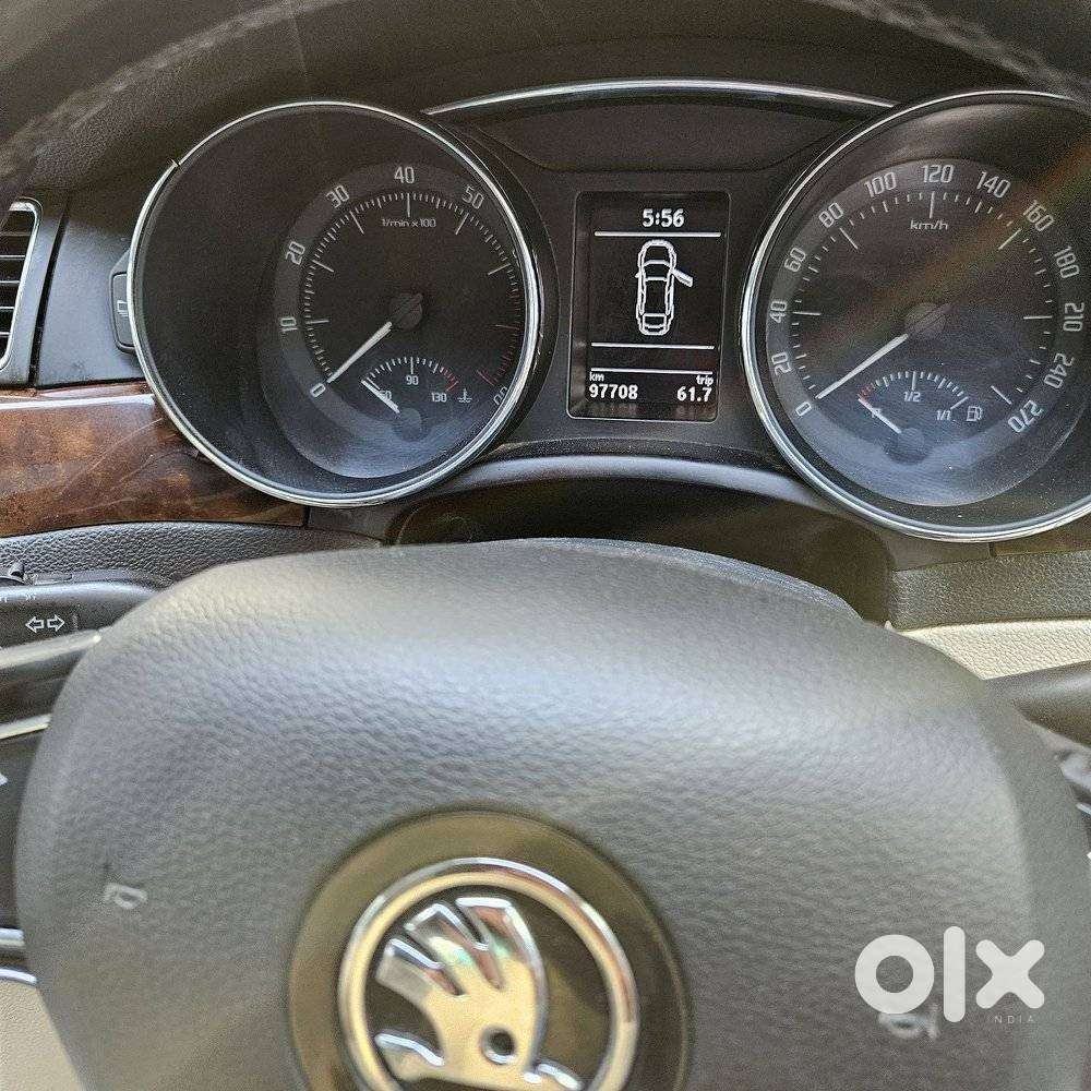 Skoda Superb 2013-2015 Elegance 1.8 Tsi Mt, 2015, Petrol