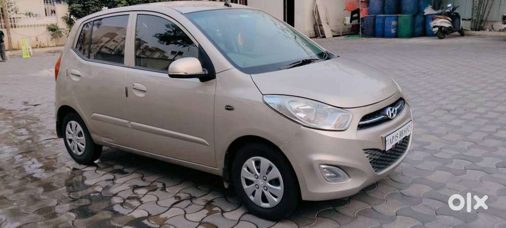 Hyundai I10 Sportz, 2012, Petrol