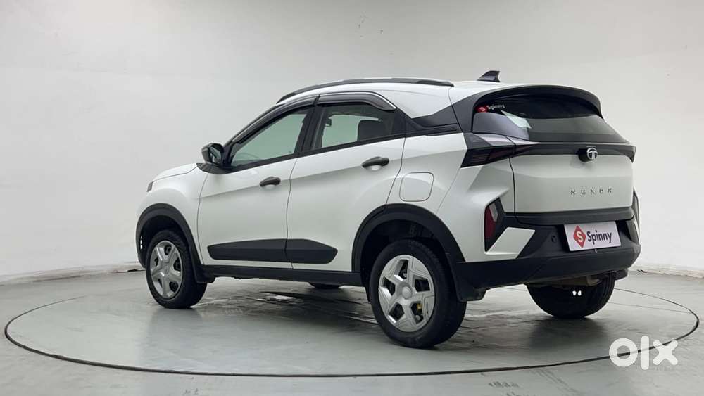 Tata Nexon Pure 1.2 Revotron Petrol 6 Mt, 2024, Petrol