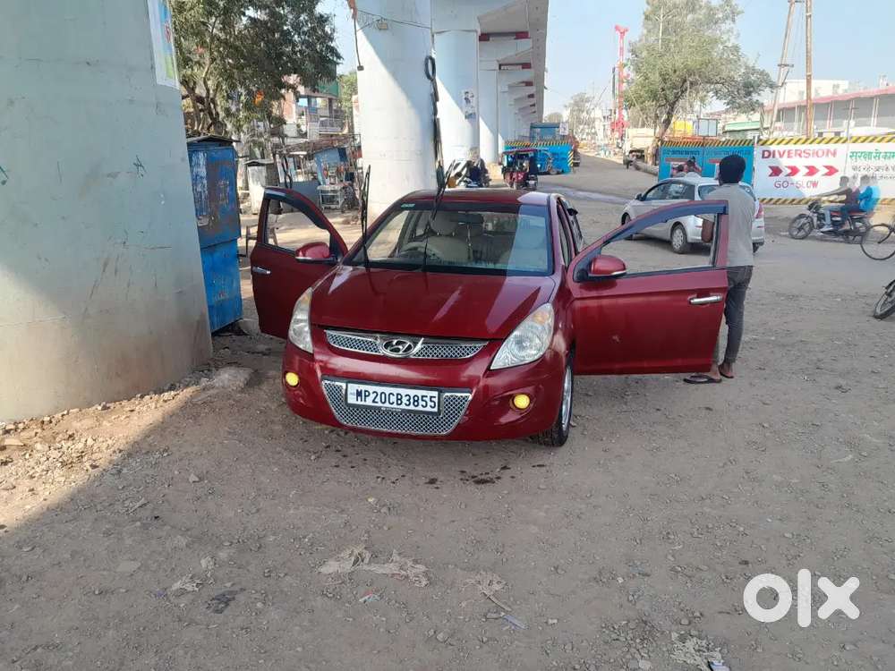 Hyundai New I20 2011 Third Owner ... Transfer Karwa K Denge 1,80,000