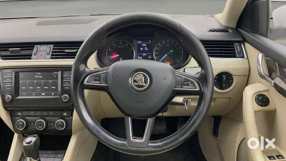 Skoda Octavia [ ] 1.8 Ambition Plus Tsi At, 2017, Petrol