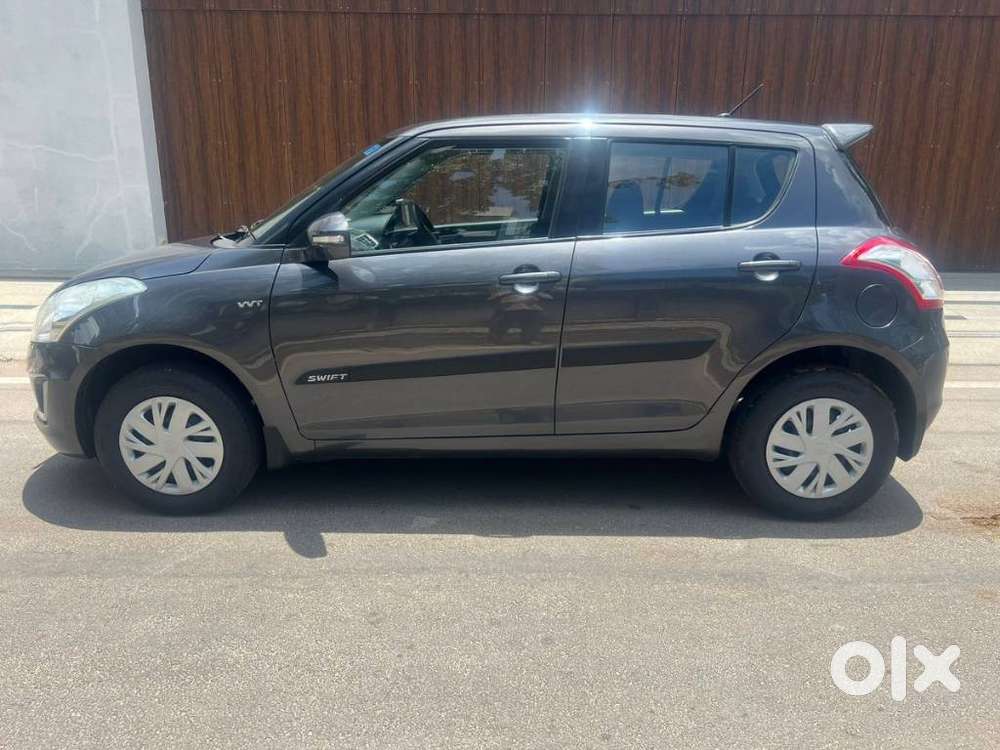 Maruti Suzuki Swift Vxi, 2015, Petrol