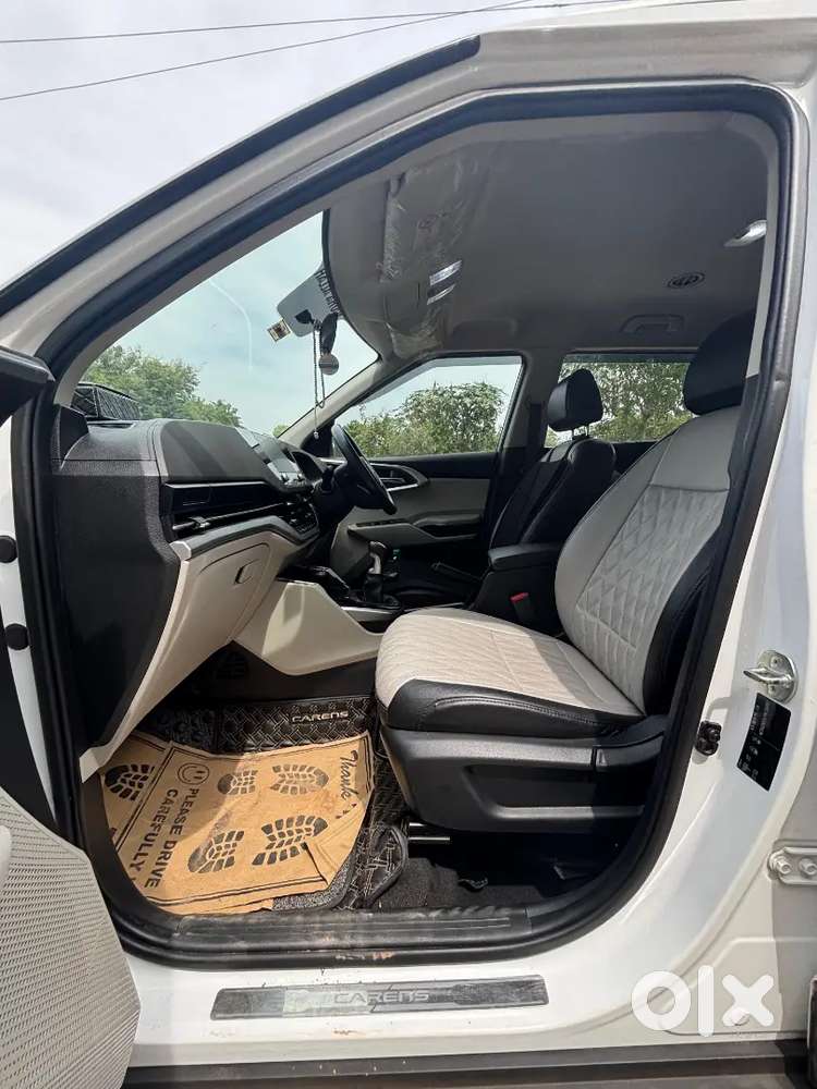 Kia Carens Prestige Plus 2023 Diesel Imt