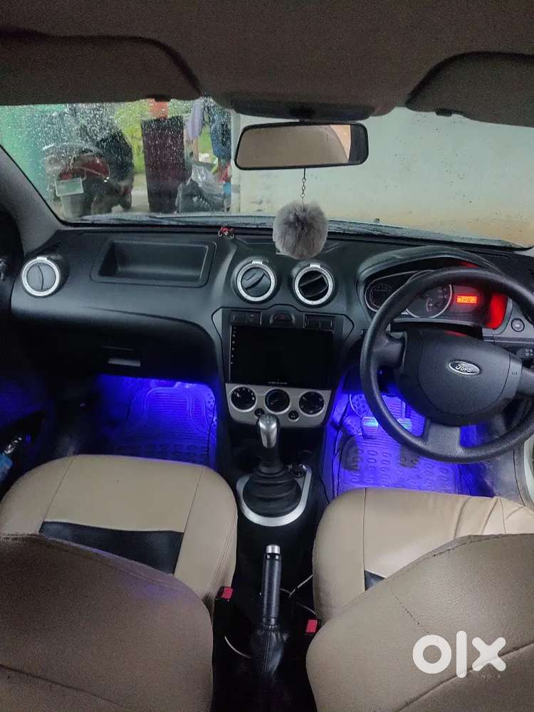 Ford Figo 1.2 Trend Petrol 2012