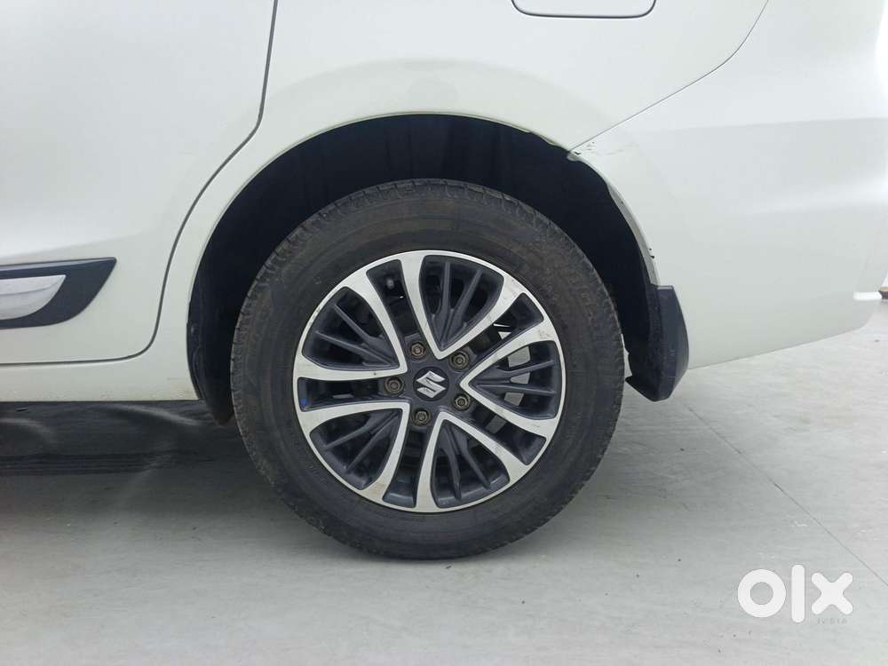 Maruti Suzuki Ertiga Vxi At, 2024, Petrol