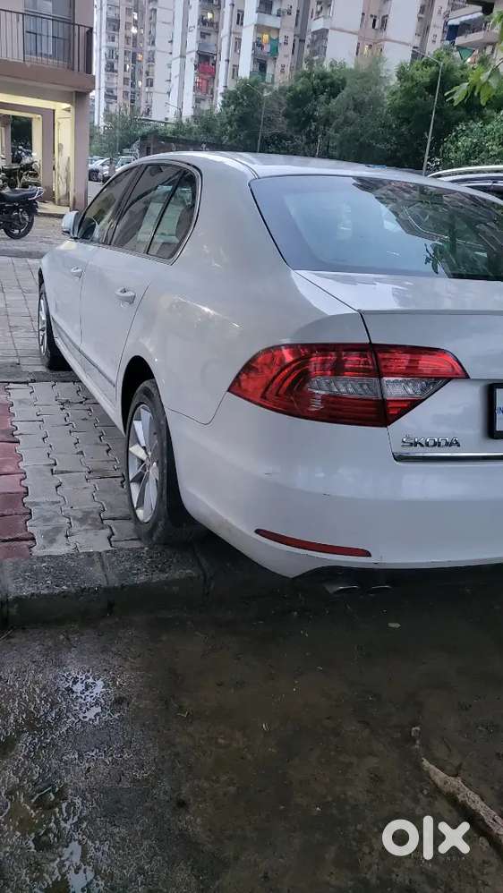 Skoda Superb Elegance 2014 Diesel