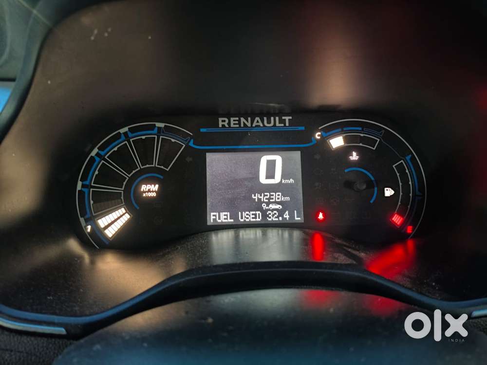 Renault Triber Rxz, 2019, Petrol