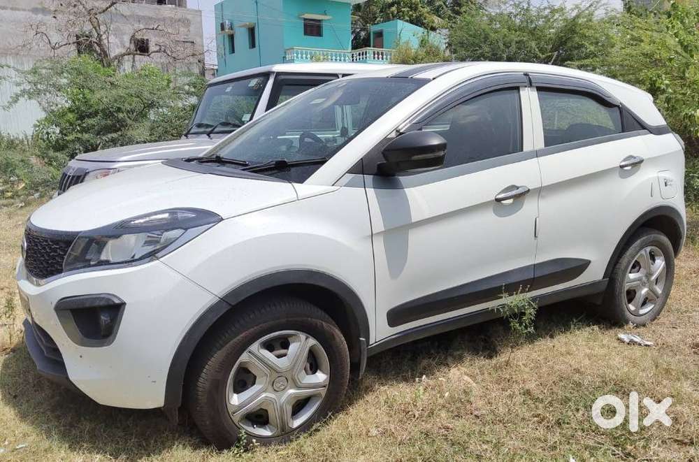 Tata Nexon 1.5 Revotorq Xma Amt (s), 2019, Diesel