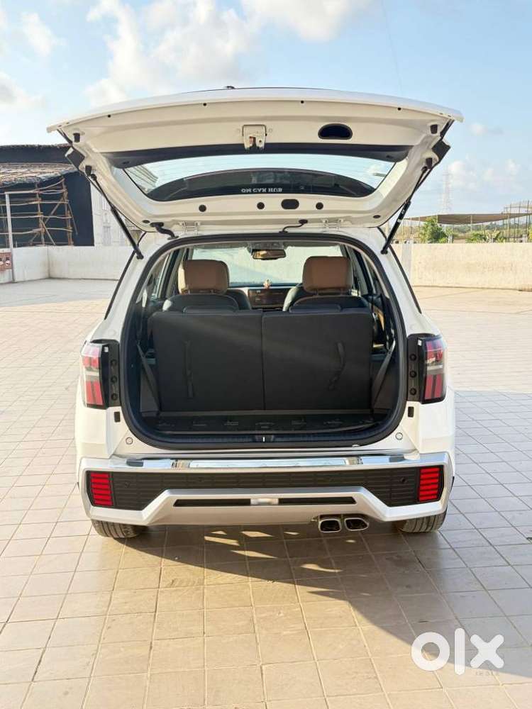 Hyundai Alcazar Signature (o) 6 Str 1.5 Petrol Dct, 2025, Petrol