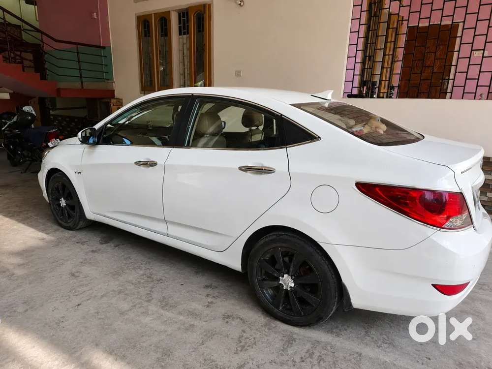 Hyundai Verna Sx Petrol Manual 2012