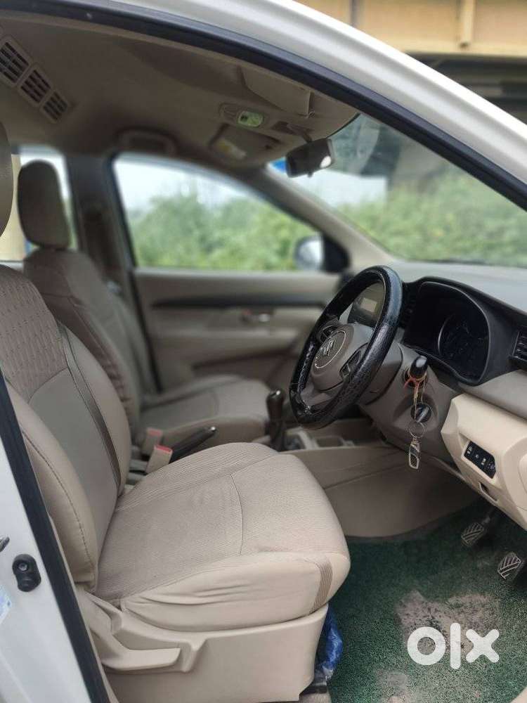 Maruti Suzuki Ertiga 1.5 Vxi, 2022, Petrol