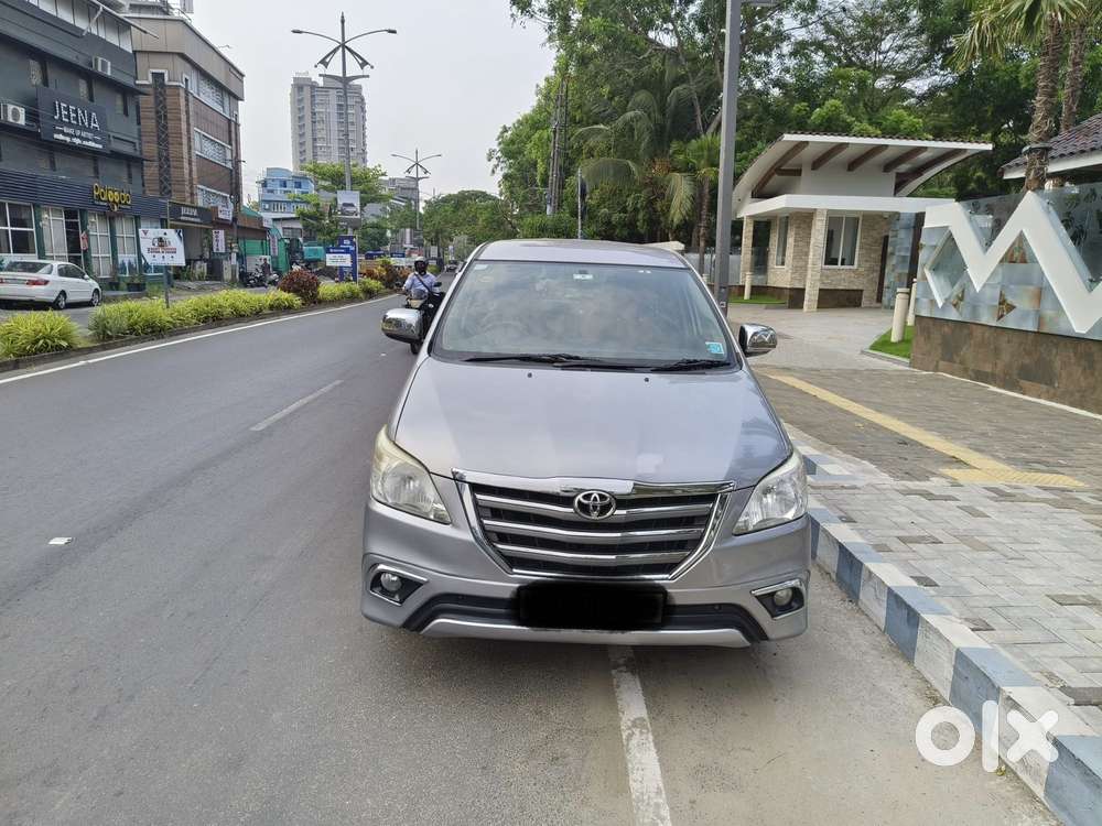 Toyota Innova [2013-2016] 2.5 V Diesel 7 Str, 2015, Diesel