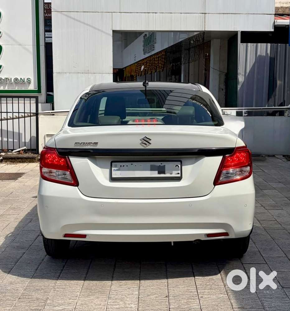 Maruti Suzuki Dzire Vxi Ags, 2021, Petrol