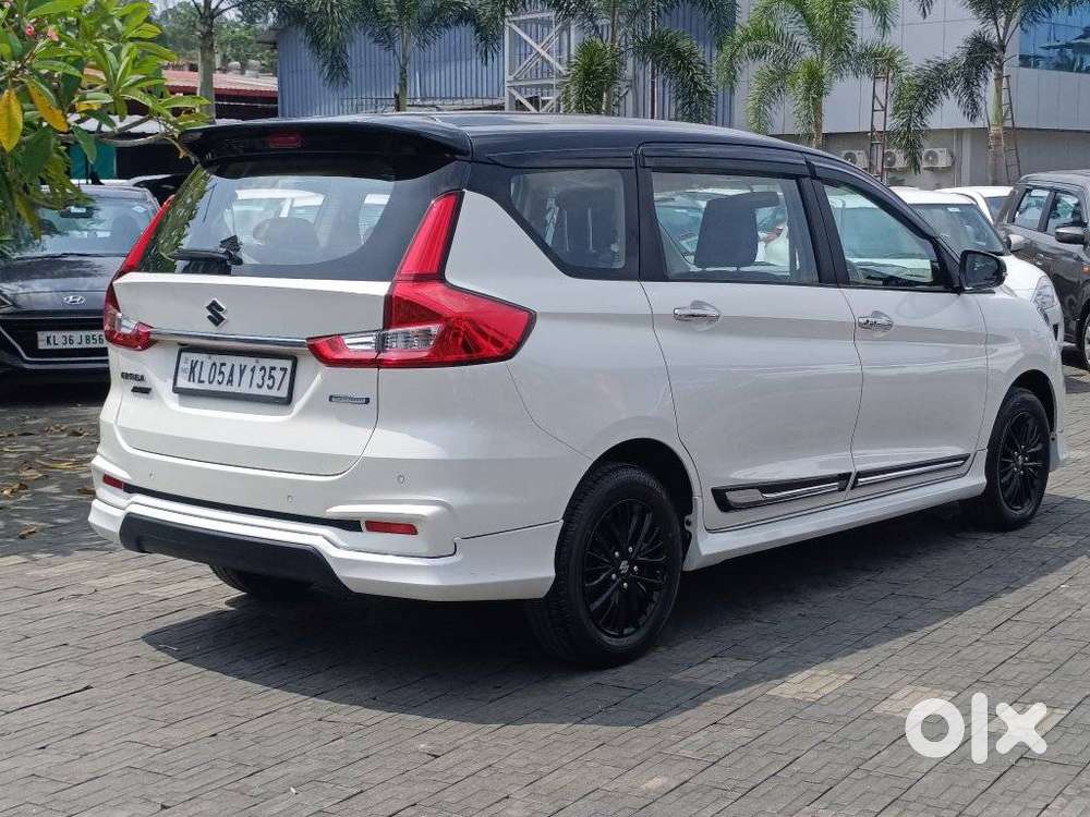 Maruti Suzuki Ertiga Zxi Plus Shvs, 2022, Petrol