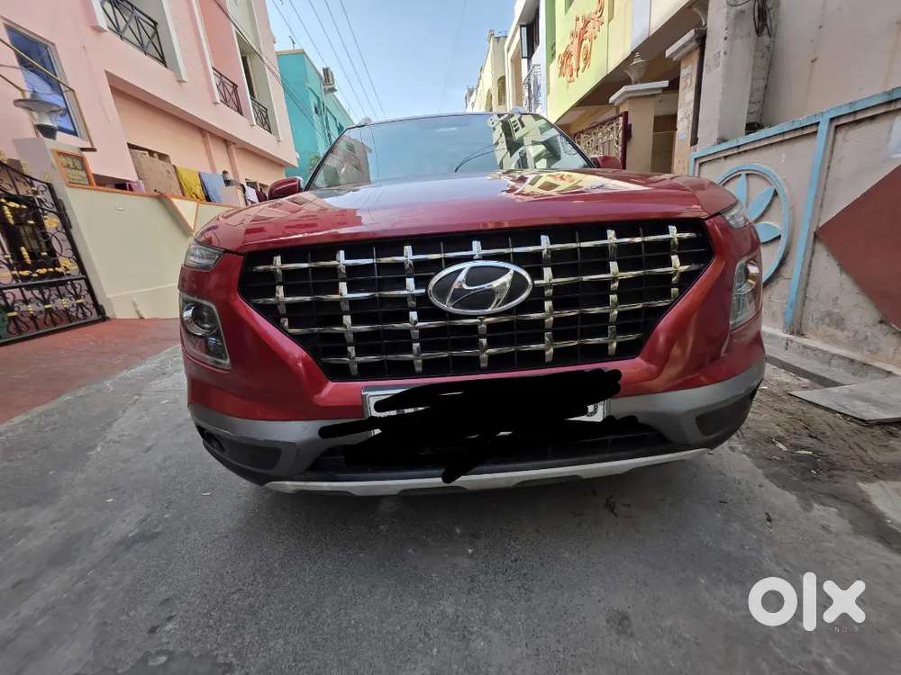 Hyundai Venue 2019 Petrol Well Maintained