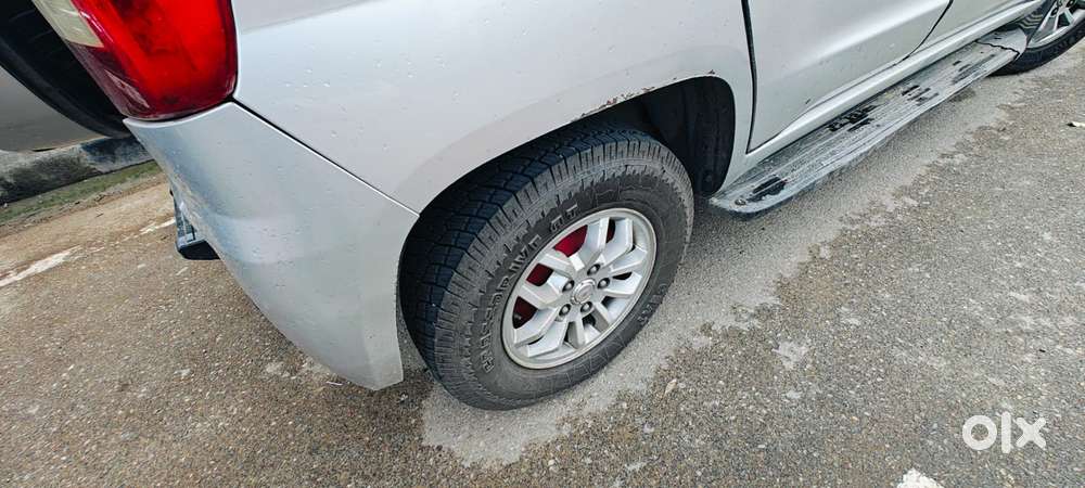 Mahindra Tuv 300 T8, 2015, Diesel