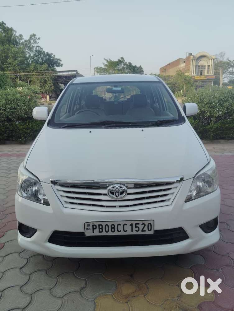 Toyota Innova 2.5 Gx 8 Str Bsiv, 2012, Diesel