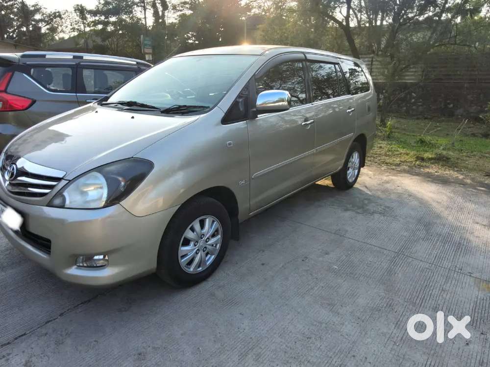 Toyota Innova 2010 December