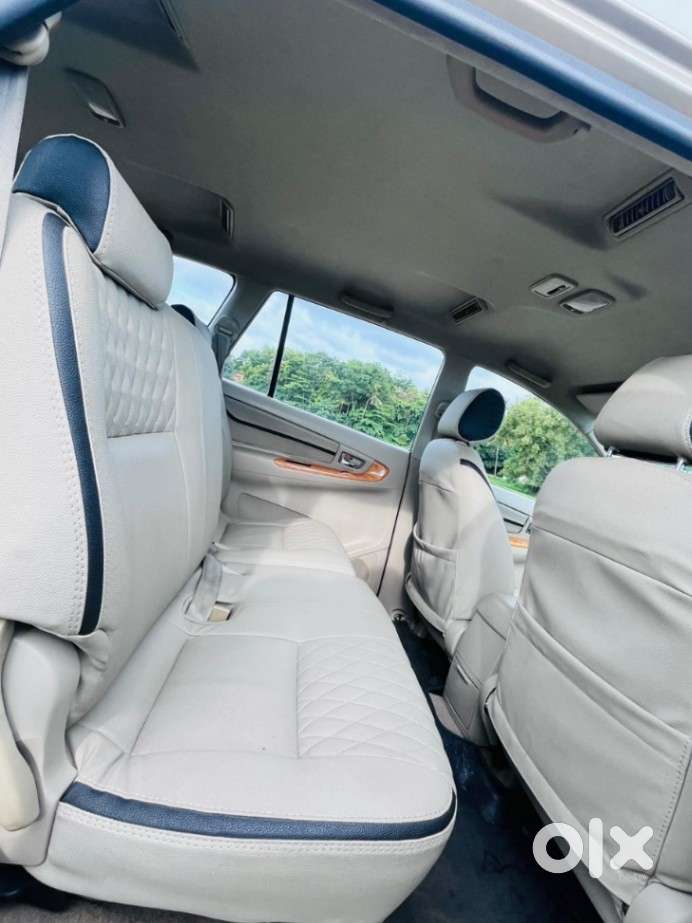 Toyota Innova 2.5 Vx 8 Str, 2011, Diesel
