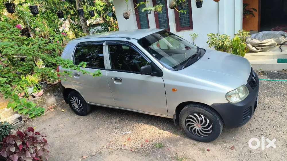 Good Condition, There Is A Problem With The Door Lock