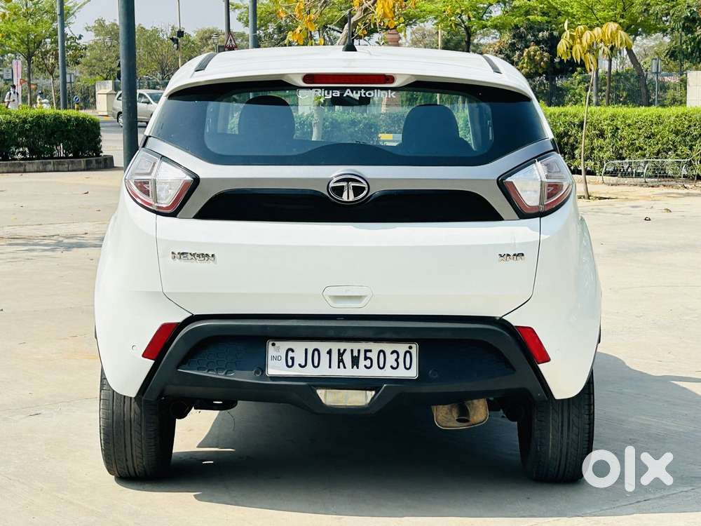 Tata Nexon 1.5 Revotorq Xma Amt (s), 2019, Petrol