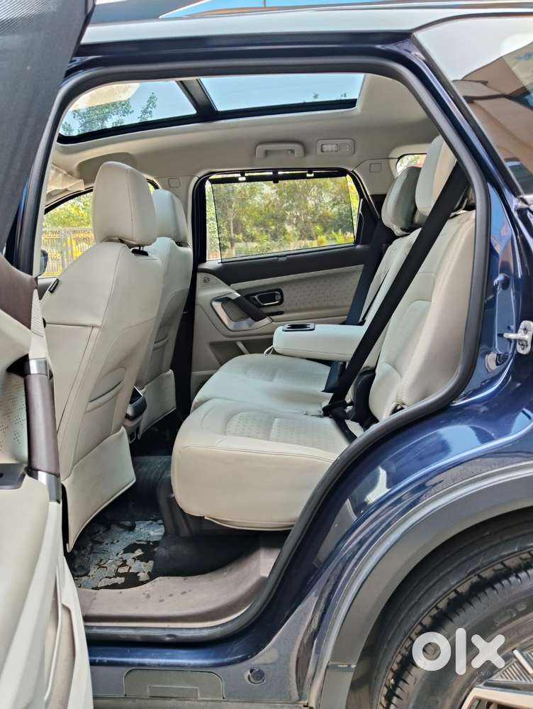 Tata Safari Accomplished Plus Dual Tone, 2025, Diesel