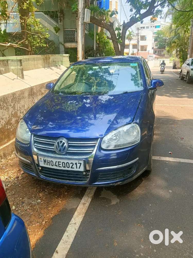 Volkswagen Jetta 2010 Petrol 98000 Km Driven